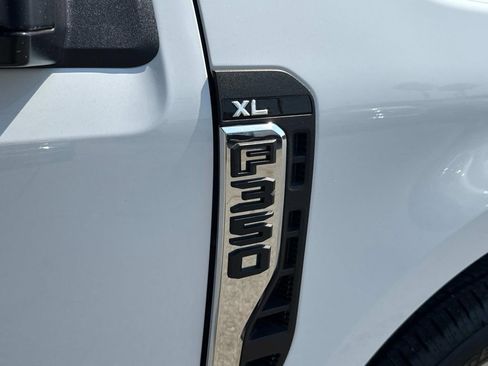 New 2025 Ford F350 XL w/ XL Chrome Package image 18