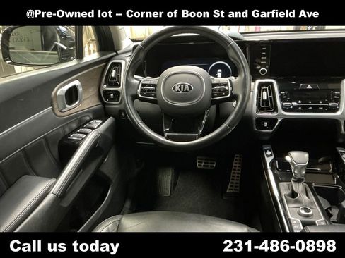 Used 2021 Kia Sorento SX Prestige image 17