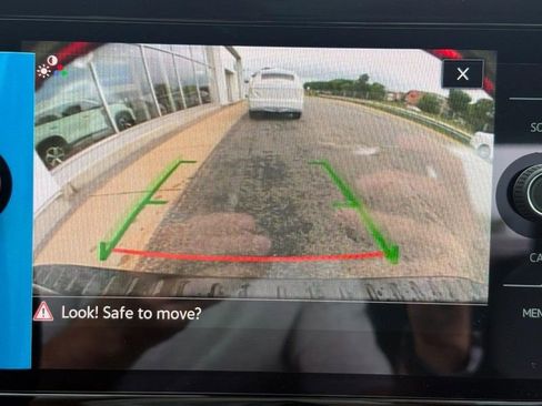 New 2025 Volkswagen Jetta SE image 13