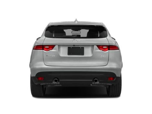 Used 2018 Jaguar F-PACE Premium image 5