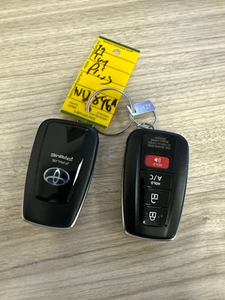 Used 2019 Toyota Prius Prime Premium FWD image 13