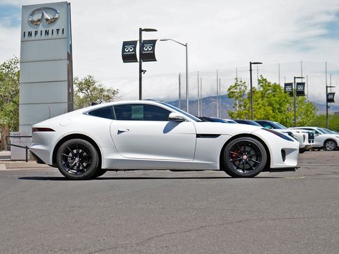 Used 2018 Jaguar F-TYPE Coupe RWD image 5