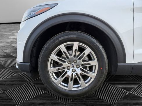 New 2026 Ford Explorer Platinum image 14