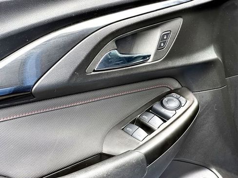 Used 2023 Chevrolet TrailBlazer RS w/ Sun and Liftgate Package AWD/4WD image 11