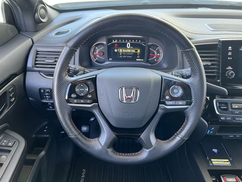 Used 2024 Honda Passport Black Edition image 26