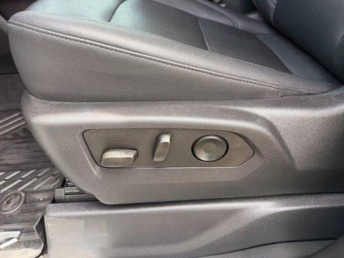 Used 2023 Chevrolet Silverado 1500 LT Trail Boss w/ LT Trail Boss Premium Package AWD/4WD image 22