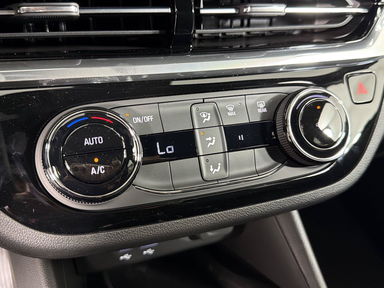 New 2026 Buick Envista Sport Touring w/ Convenience II Package FWD image 31