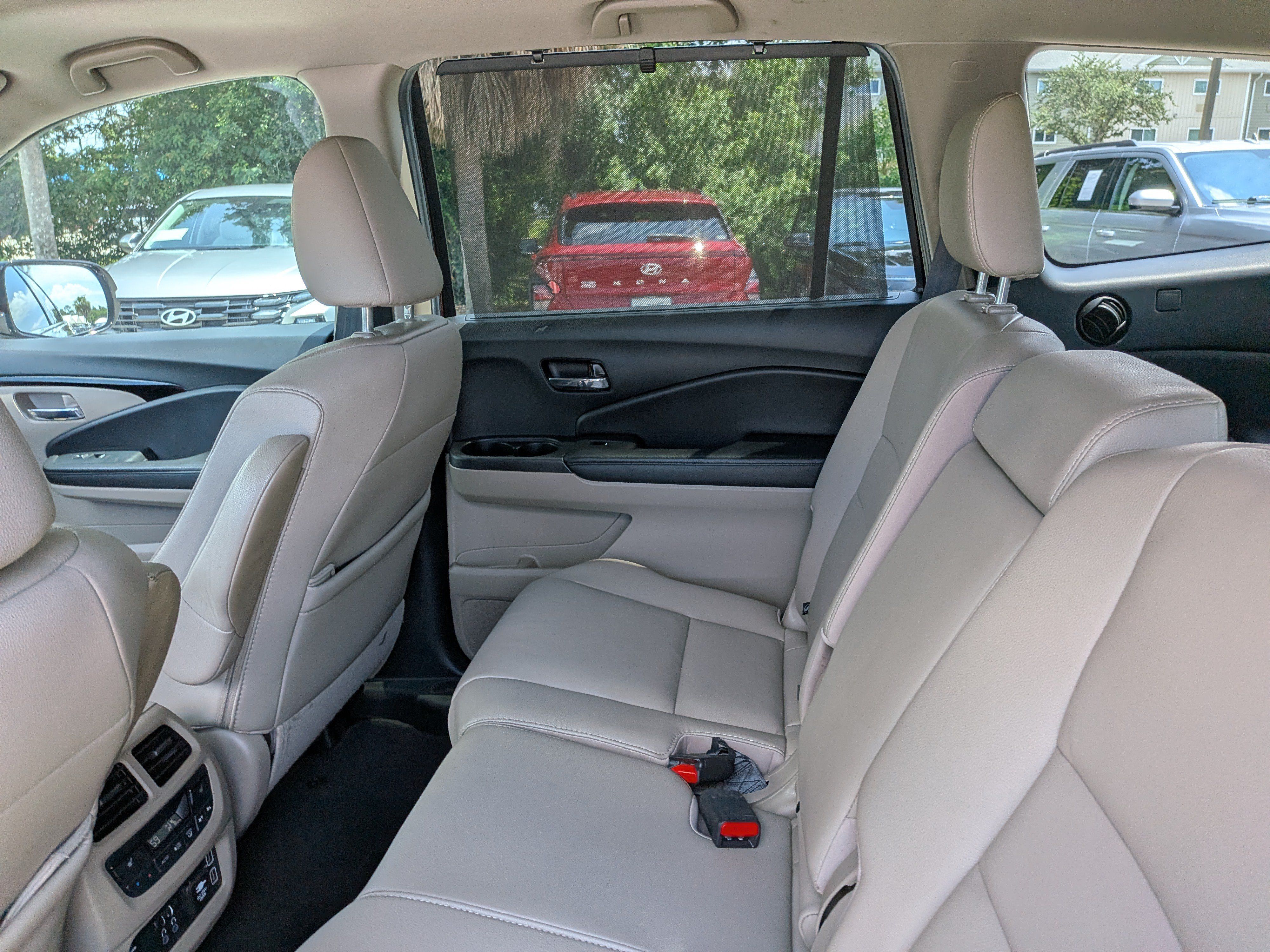 Used 2022 Honda Pilot Touring image 15