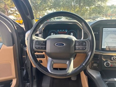 Used 2022 Ford F150 Lariat image 16