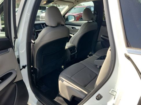 Used 2023 INFINITI QX50 Luxe w/ Cargo Package FWD image 9