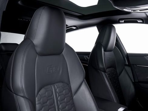 Used 2025 Audi RS 7 Performance image 55