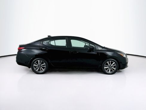 Used 2020 Nissan Versa SV FWD image 10