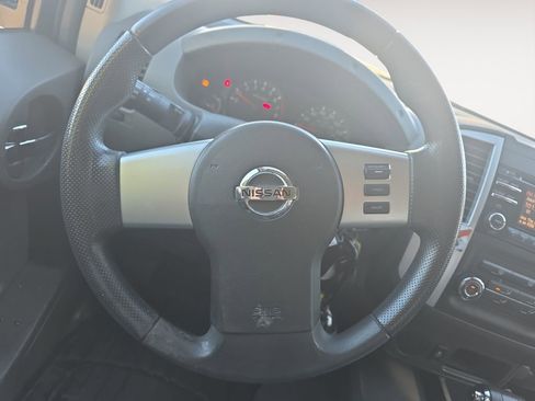 Used 2013 Nissan Xterra S image 12
