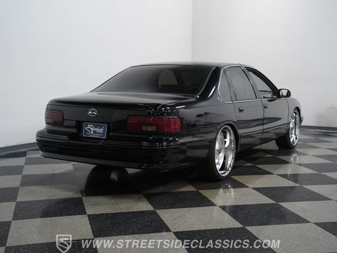 Used 1996 Chevrolet Impala SS RWD image 12