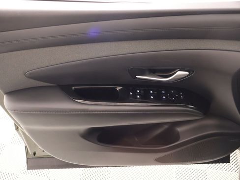 Certified 2025 Hyundai Santa Cruz Limited AWD/4WD image 17
