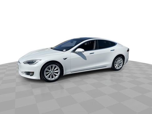 Used 2018 Tesla Model S 75D image 4