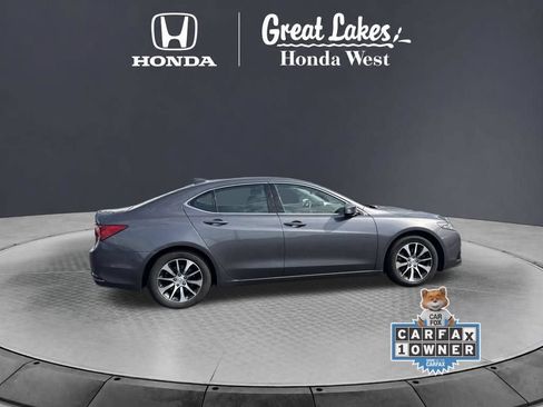Used 2017 Acura TLX FWD image 7