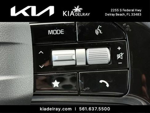 New 2026 Kia Sorento LX FWD image 26