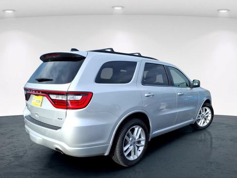 Used 2024 Dodge Durango GT RWD image 8