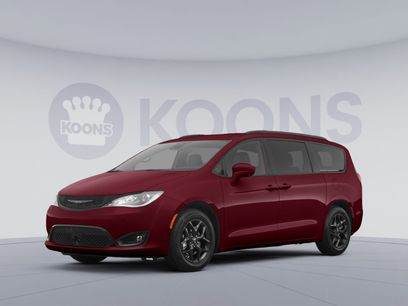 Used 2021 Chrysler Pacifica Touring-L w/ S Appearance Package