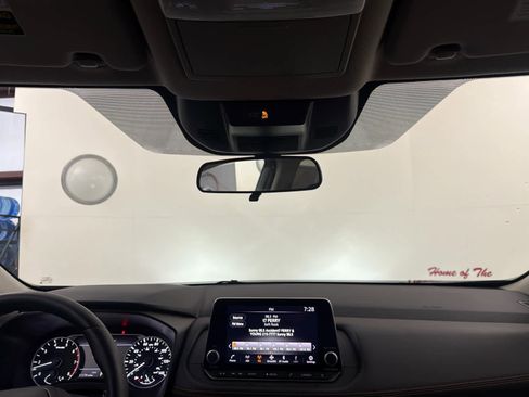 Used 2025 Nissan Rogue SV image 20