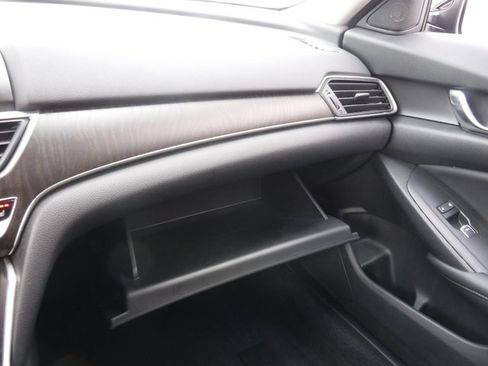 Used 2019 Honda Accord EX image 24