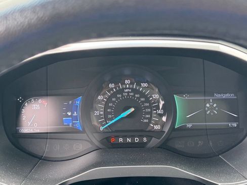 Used 2016 Ford Edge Titanium w/ Equipment Group 301A AWD/4WD image 24