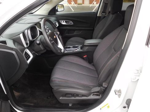 Used 2016 Chevrolet Equinox LT w/ Convenience Package image 4