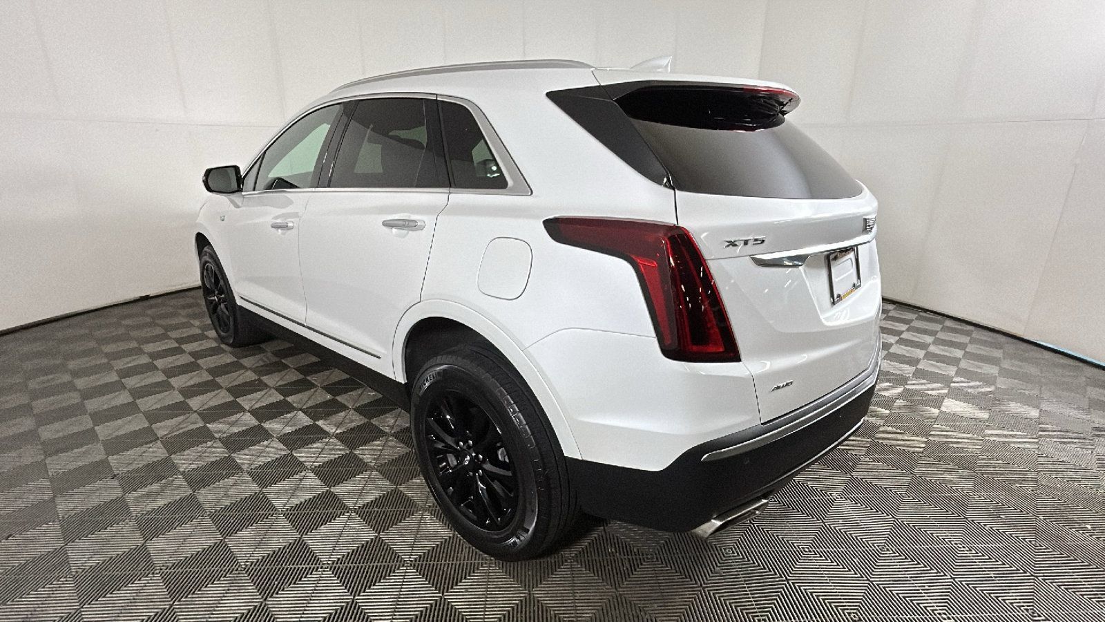 Used 2022 Cadillac XT5 Luxury AWD/4WD image 5
