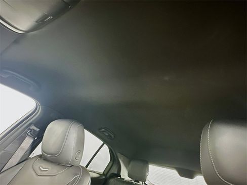 Used 2024 Cadillac XT4 Premium Luxury image 22