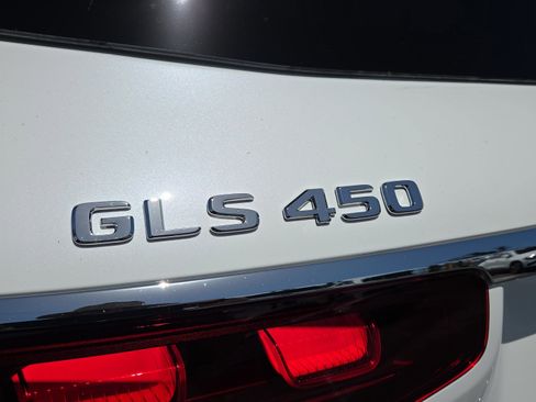 New 2026 Mercedes-Benz GLS 450 4MATIC image 35