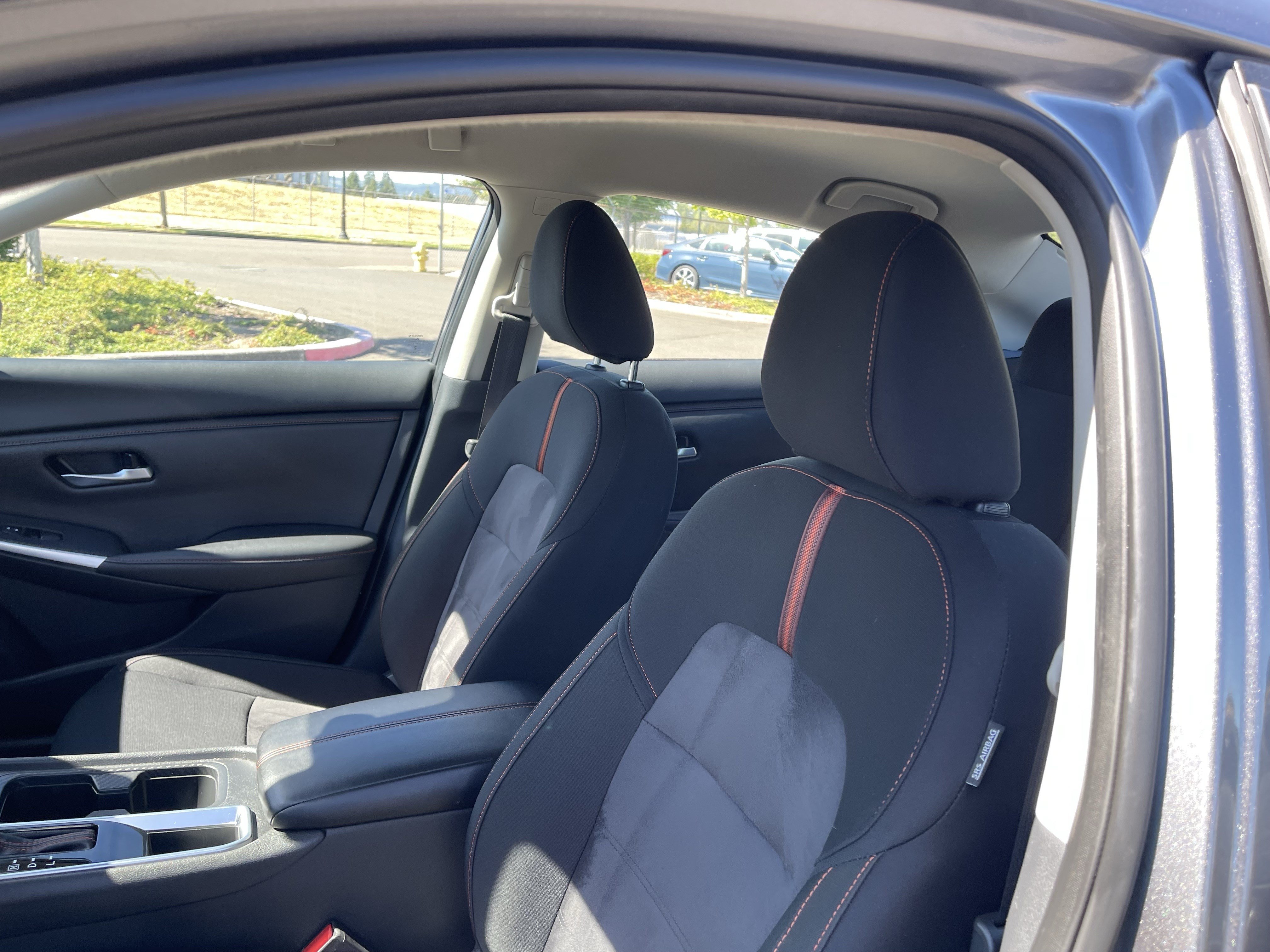 Used 2025 Nissan Sentra SR FWD image 18
