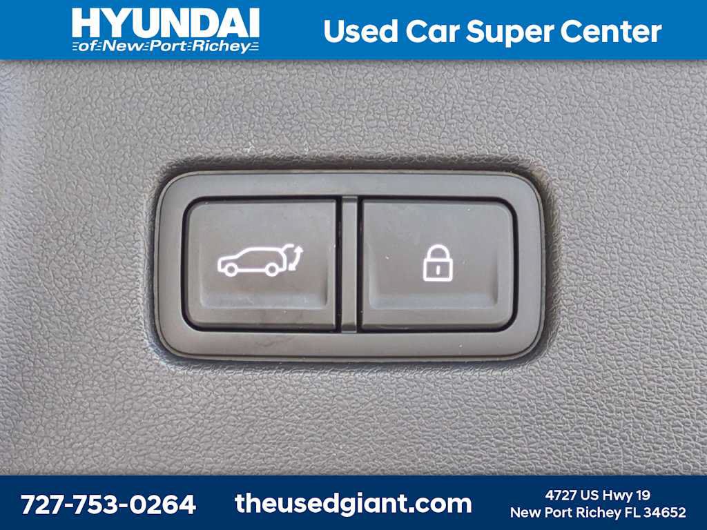 Used 2026 Hyundai Palisade SEL FWD image 14