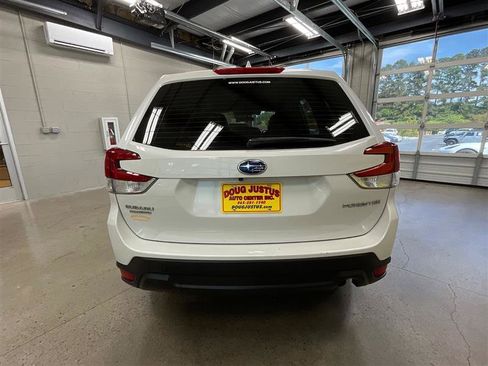 Used 2019 Subaru Forester AWD/4WD image 4