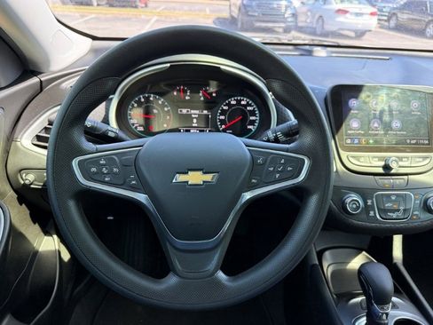 Used 2023 Chevrolet Malibu LS FWD image 27