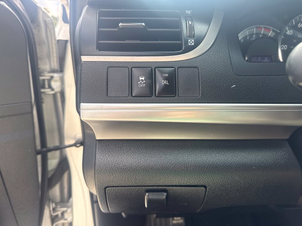 Used 2014 Toyota Camry SE FWD image 17