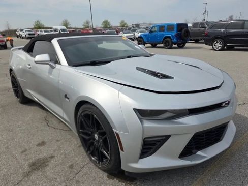 Used 2018 Chevrolet Camaro SS image 4