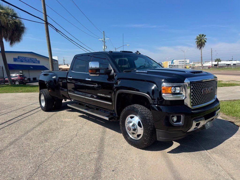 Used 2017 GMC Sierra 3500 Denali w/ Duramax Plus Package AWD/4WD image 3
