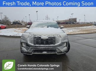 Used 2025 Ford Explorer ST-Line w/ ST-Line Street Pack video 2
