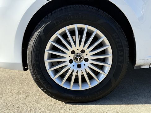 Used 2019 Mercedes-Benz Metris Passenger image 12