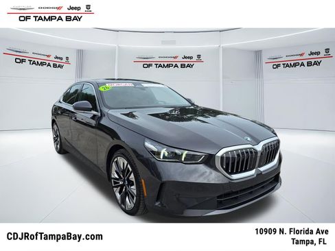 Used 2026 BMW 530i RWD image 1