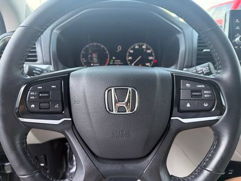 Used 2025 Honda Odyssey EX-L image 25