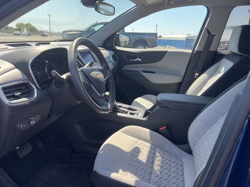 Used 2023 Chevrolet Equinox LS w/ LS Convenience Package FWD image 12
