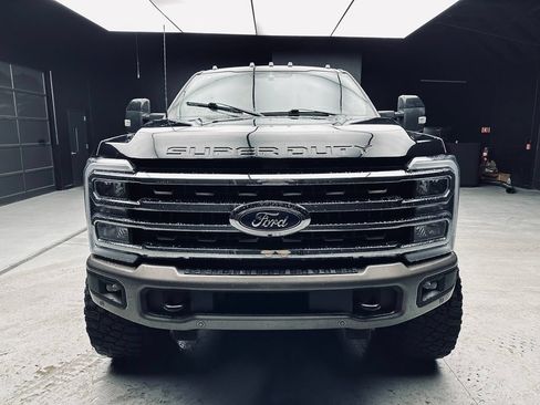 Used 2023 Ford F250 King Ranch w/ FX4 Off-Road Package AWD/4WD image 11