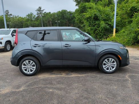Certified 2021 Kia Soul LX FWD image 4