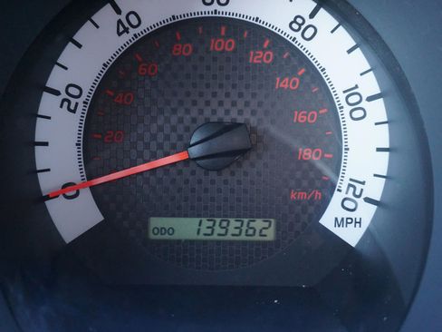 Used 2012 Toyota Tacoma PreRunner image 23