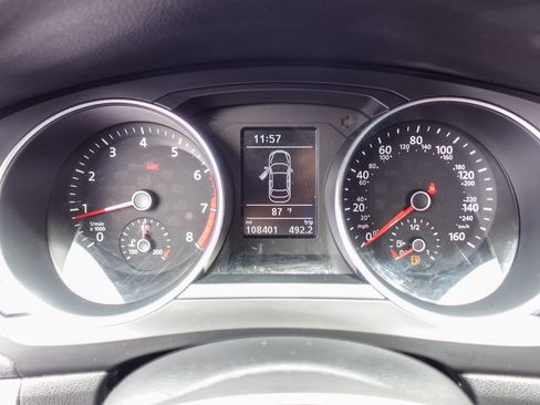 Used 2018 Volkswagen Jetta SE FWD image 15