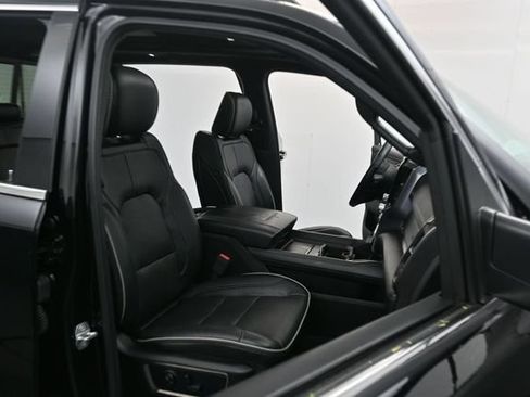 Used 2019 RAM 1500 Limited AWD/4WD image 28