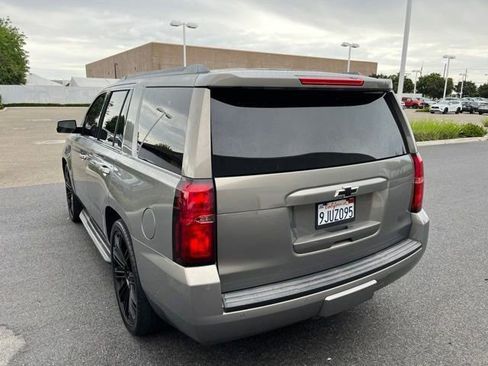 Used 2017 Chevrolet Tahoe LT w/ Luxury Package RWD image 7