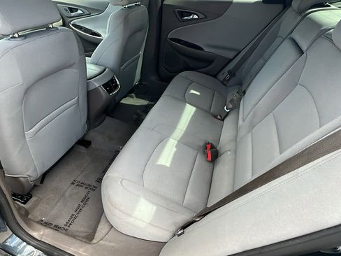 Used 2021 Chevrolet Malibu LT image 24